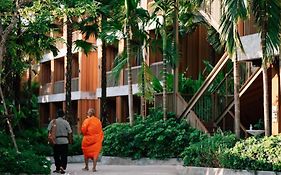 โรงแรมริเวอร์ตัน